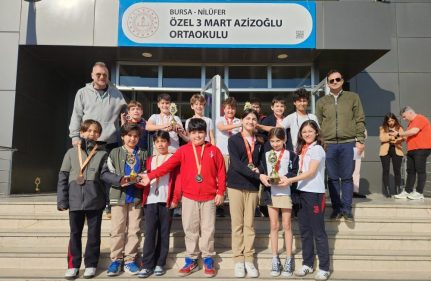 NİLÜFER SPOR ŞENLİKLERİ MASA TENİSİNDE 3 MART FIRTINASI ESTİ