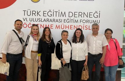3 MARTLI ÖĞRETMENLER VI. ULUSLARARASI EĞİTİM FORUMU'NA KATILDI