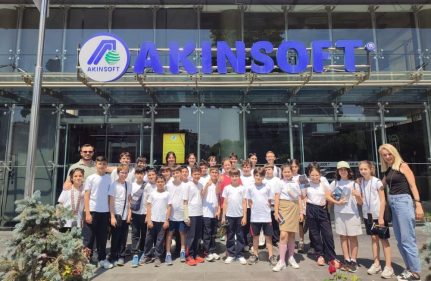 TEKNOLOJİNİN KALBİNE YOLCULUK: İSTANBUL ROBOT MÜZESİ GEZİSİ