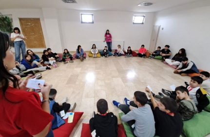 CISV TÜRKİYE-KARSAN İŞ BİRLİĞİYLE GERÇEKLEŞTİRİLEN EĞİTİME ÇEK EV SAHİPLİĞİ YAPTI