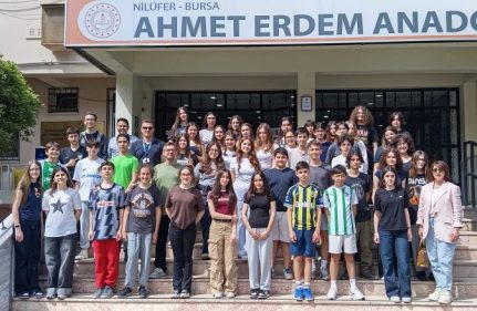 3 MART ORTAOKULU ÖĞRENCİLERİ AHMET ERDEM ANADOLU LİSESİNİ ZİYARET ETTİ
