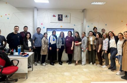 OKULUMUZDA "EĞİTİMDE YAPAY ZEK&Acirc; KULLANIMI" EĞİTİMİ DÜZENLENDİ