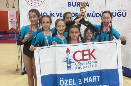 MİNİK KIZLAR ARTİSTİK CİMNASTİK TAKIMINDAN BURSA İL ÜÇÜNCÜLÜĞÜ