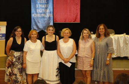 ÖĞRETMENLER OKUYOR PROJESİNDE 5. YIL GURURU